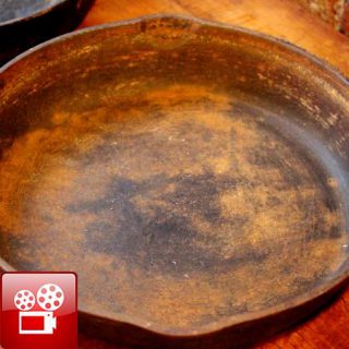 remove rust from cast iron